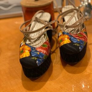 Elisa  Ferrari Colorful Floral Platform Women's Shoes